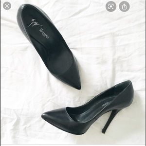 Giuseppe Zanotti black heels pumps